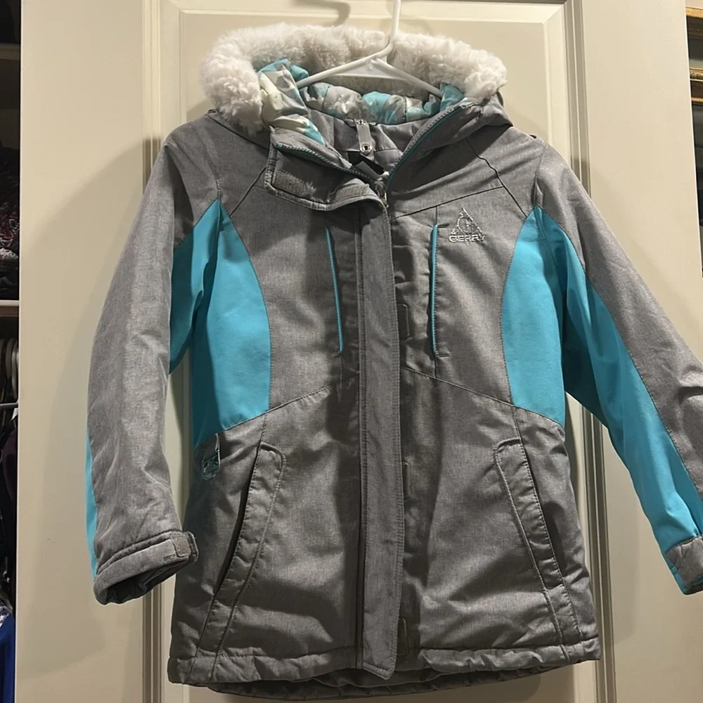 Gerry Girls ZipUp Winter Snow Ski Jacket Hood faux fur trim pockets size S 7/8